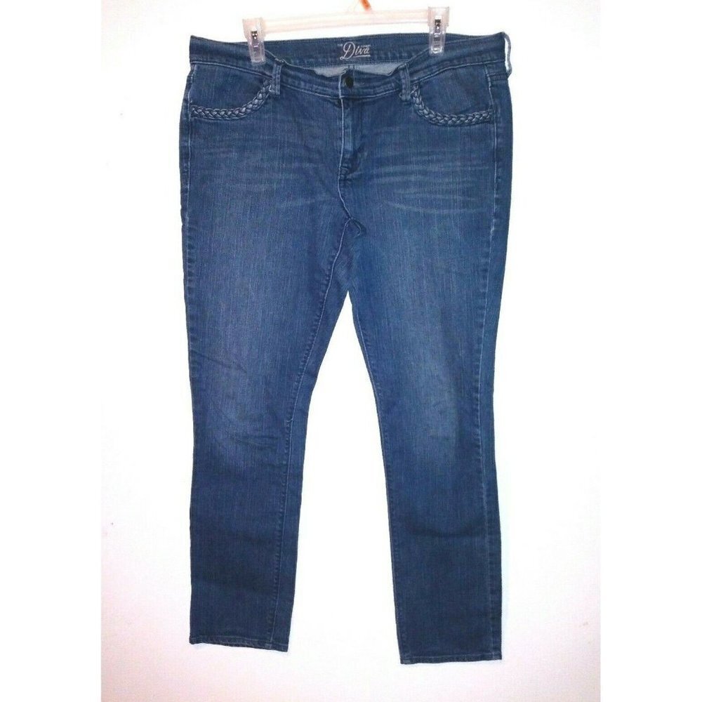 Womens Old Navy Blue jeans Sz 12 tapered 36x30 The Diva embroidered pockets